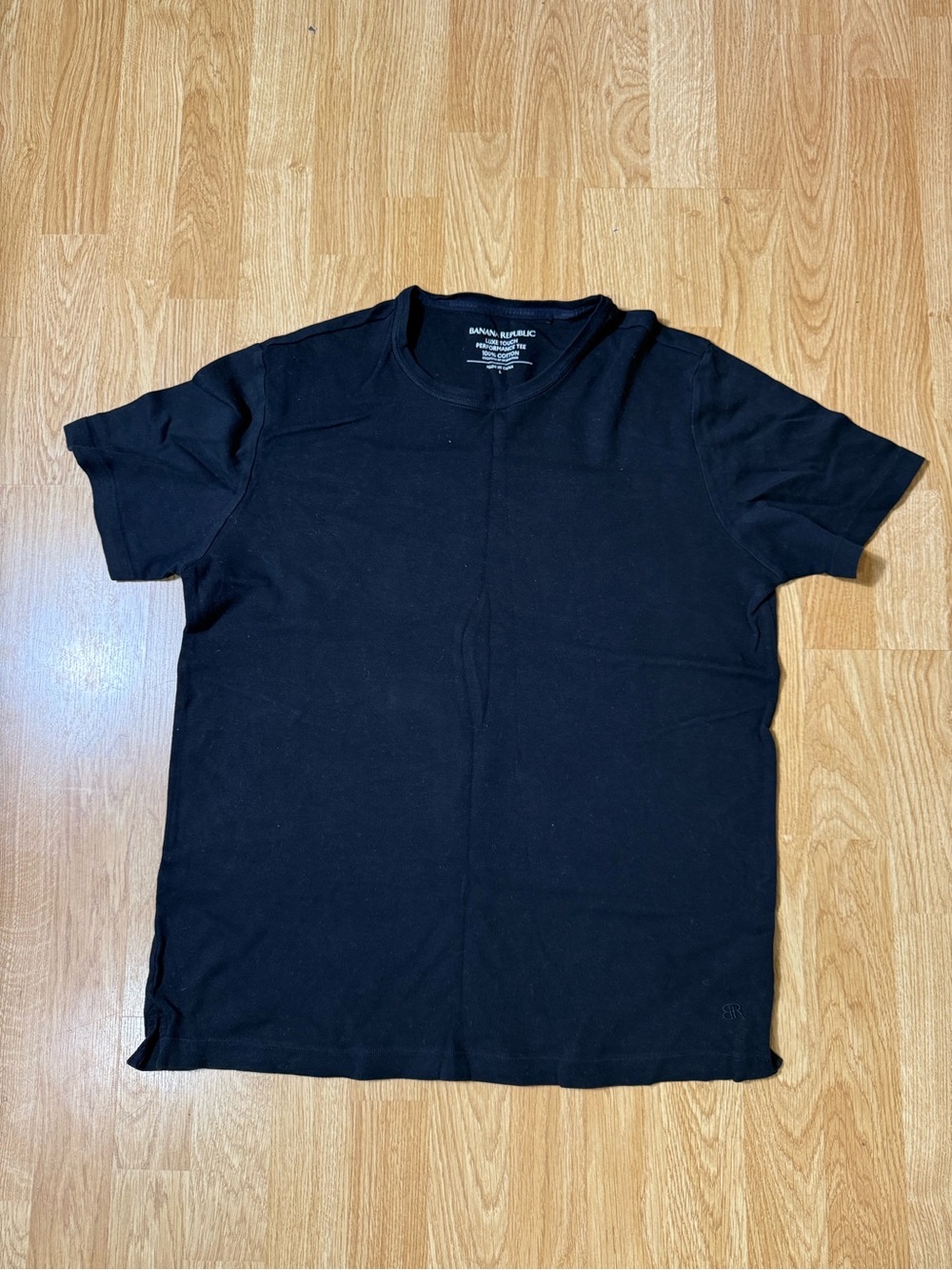 Banana Republic Women's Black Short-Sleeve Crew Tee - Size L